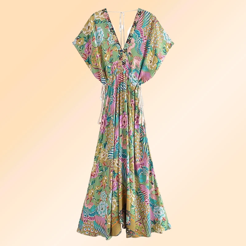 Ob im Winter oder im Sommer, das lange Boho-Kleid wird Ihre Silhouette verlängern und Ihren Stil mit seinen natürlichen und romantischen Farben unterstreichen. 