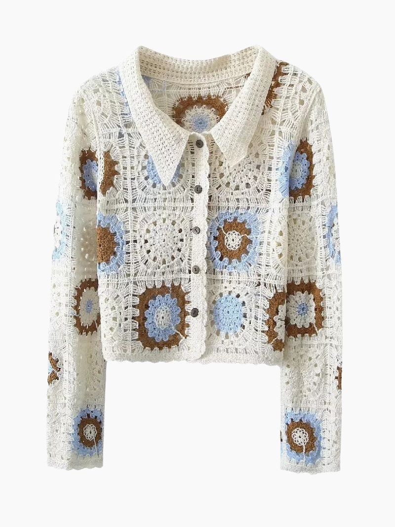 Gehäkelte Boho-Jacke mit Blumenmuster