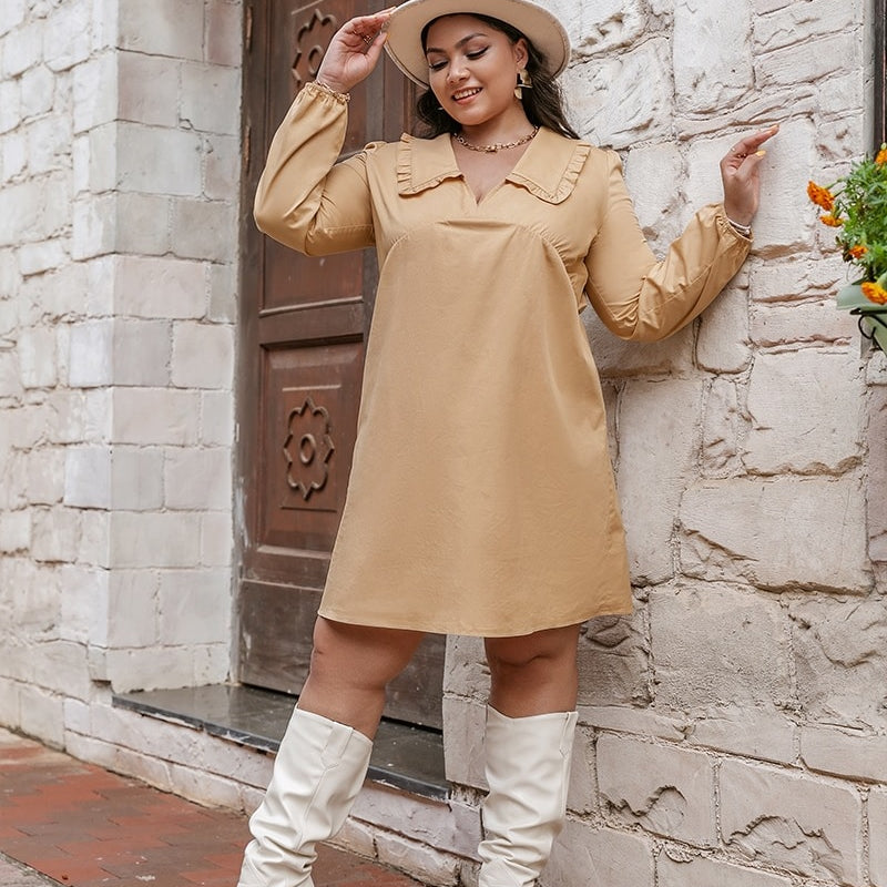 Kleid in Übergröße boho beige kurz